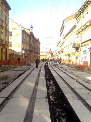 ремонти доріг у Львові