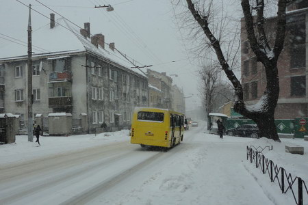маршрутки у Львові ледве їдуть