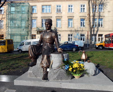 Пам'ятник кавоману Кульчицькому