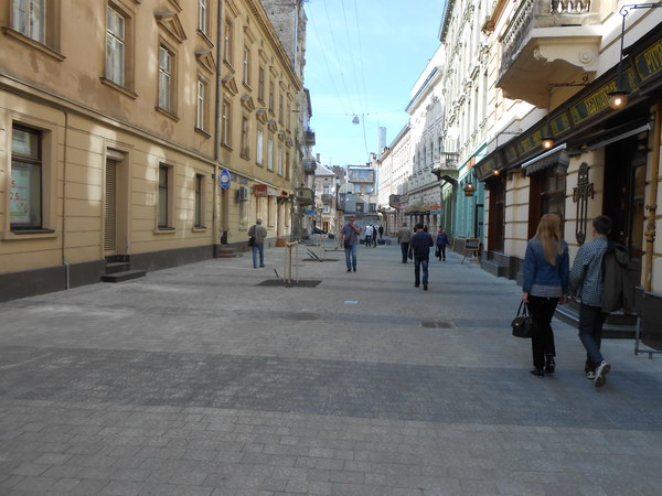 Реконструкція вулиці Курбаса