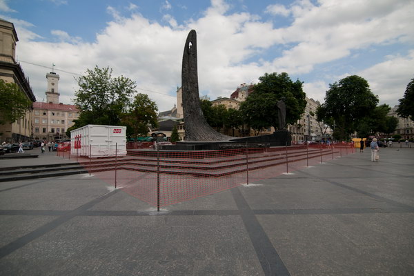 Пам'ятник Шевченкові будуть реставрувати