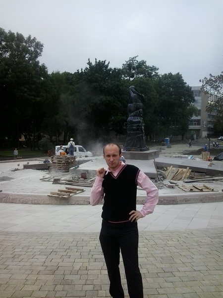 Пам'ятник Шептицькому