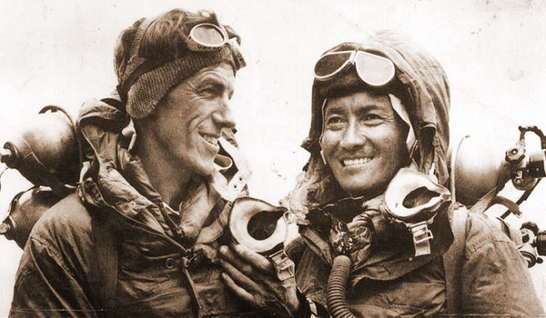 Тенцинг Норгей та Едмунд Гілларі - перші підкорювачі Евересту