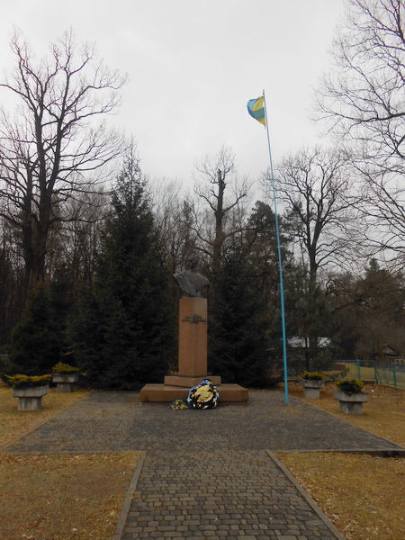 Пам'ятник Шухевичу