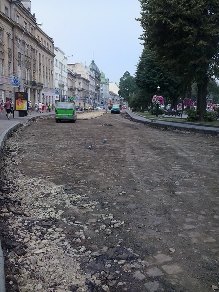 Ремонт доріг у Львові