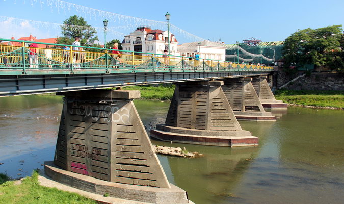 міст в Ужгороді