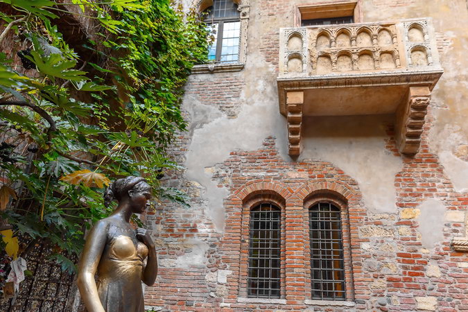 Балкон Ромео і Джульєтти у Вероні (Італія)