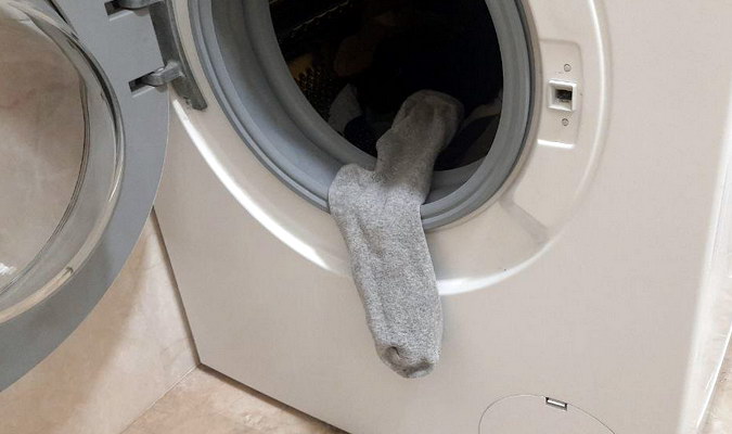 пральна машина краде шкарпетки
